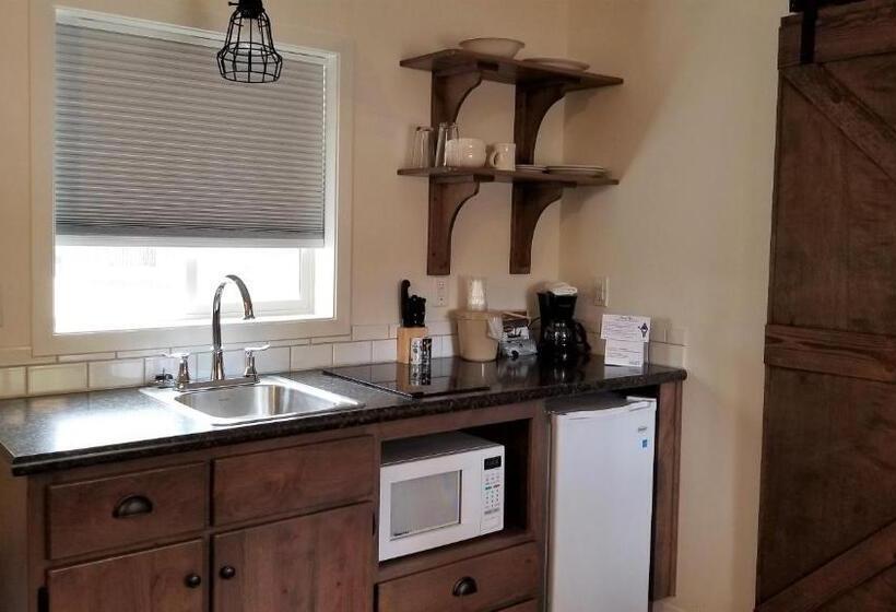 标准平房, Eagle Cap Chalets