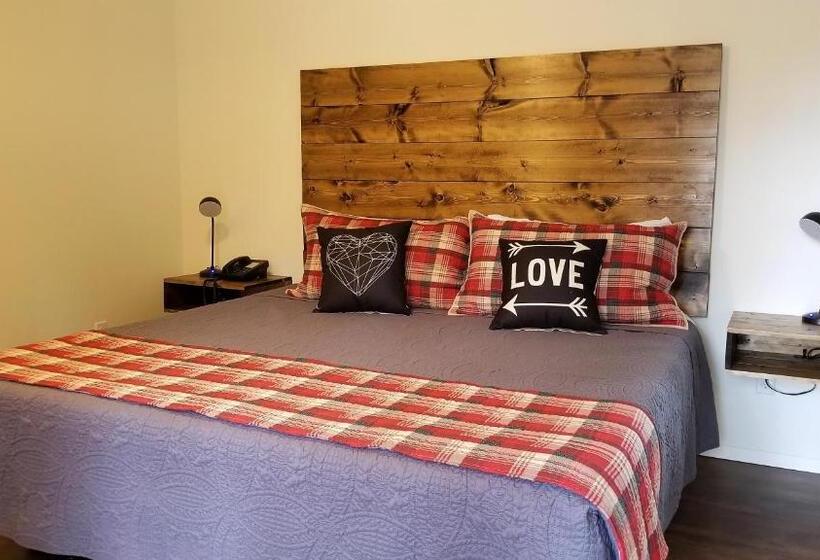 标准平房, Eagle Cap Chalets