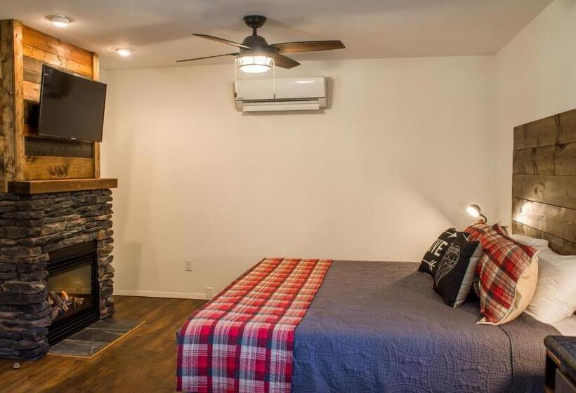 标准平房, Eagle Cap Chalets