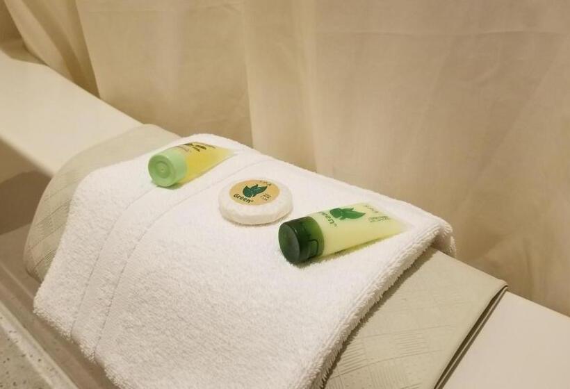 标准间, Eagle Cap Chalets