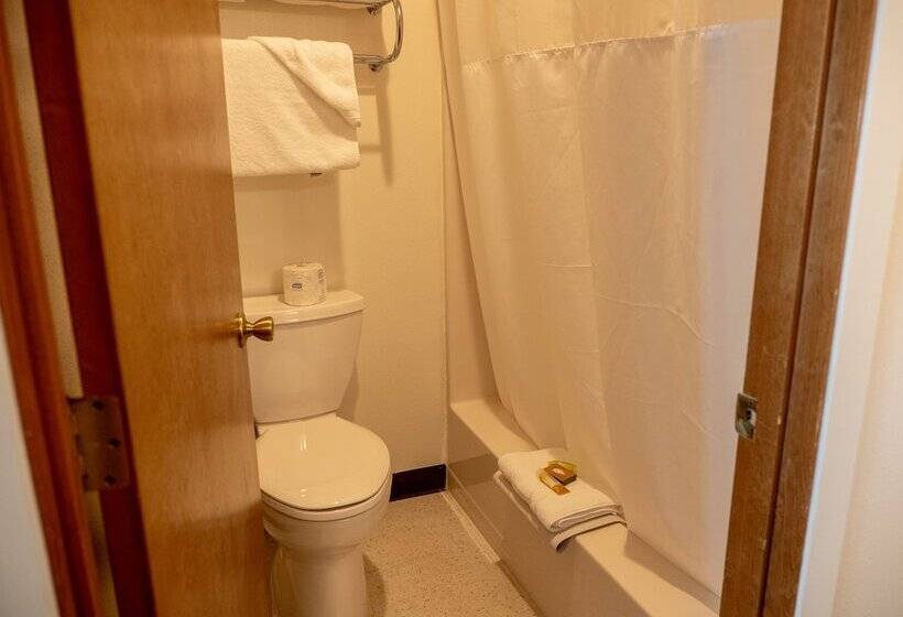 标准间, Eagle Cap Chalets