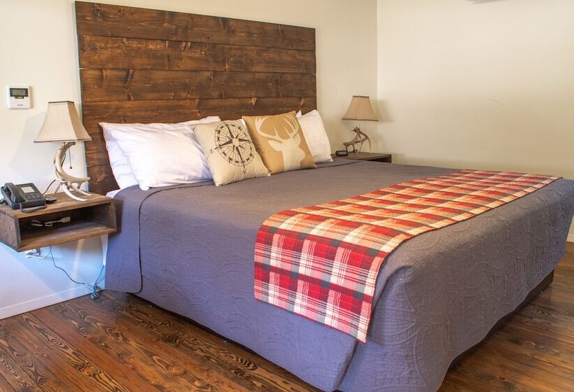 小室, Eagle Cap Chalets