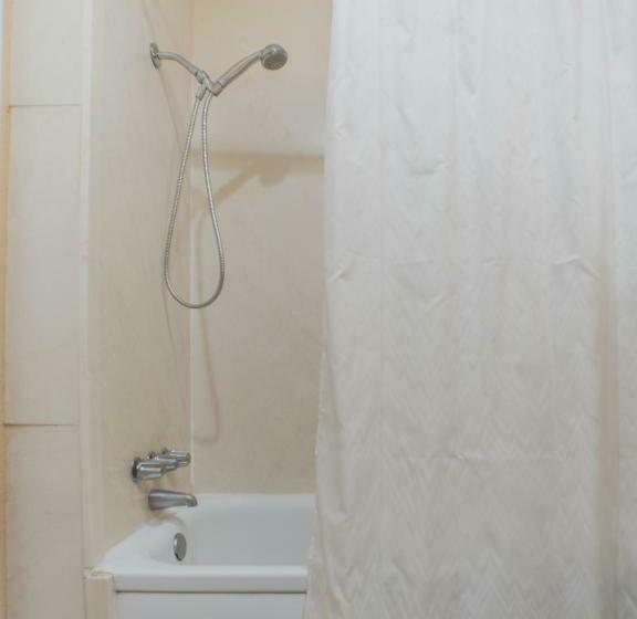 スタンダードルーム, Shasta Pines Motel & Suites