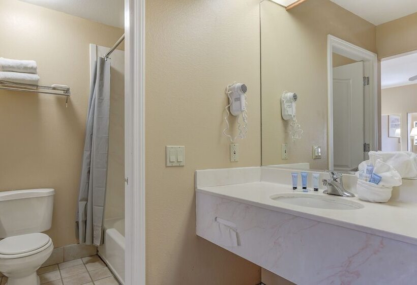 スイート, Shasta Pines Motel & Suites