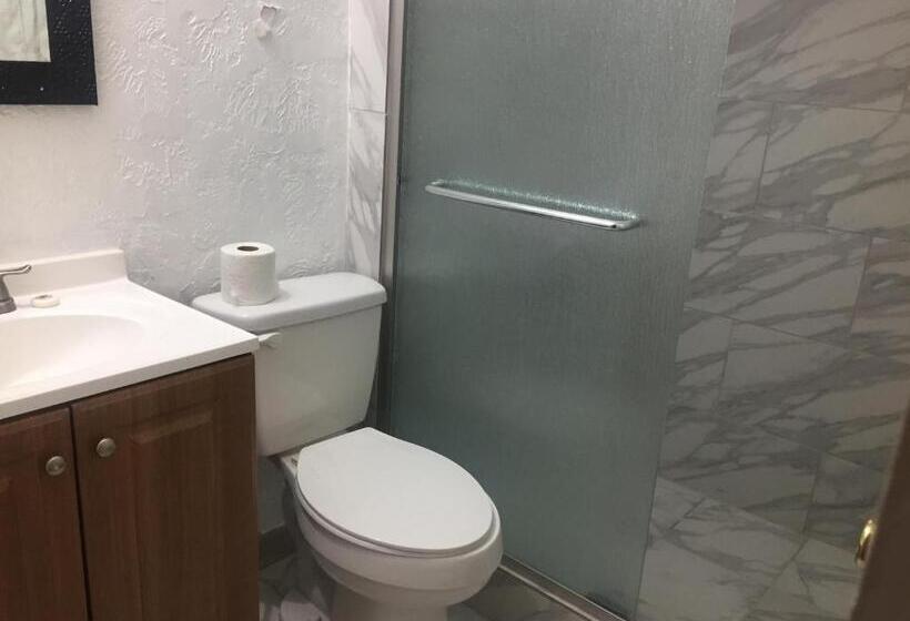 Номер Стандарт, Surf Motel And Apartments