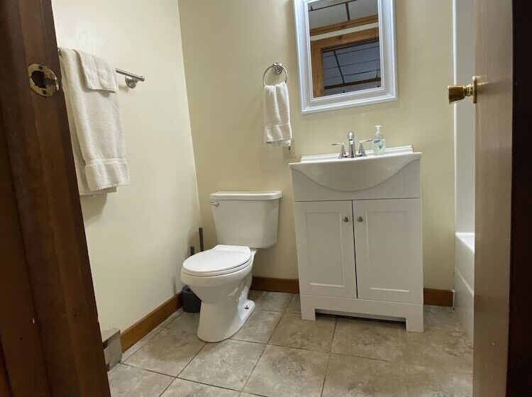 スタンダードスタジオ, Boulder S Resort