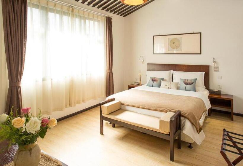 חדר סופריור עם מיטת קינג, Dali Yanyuan Mountain Retreat