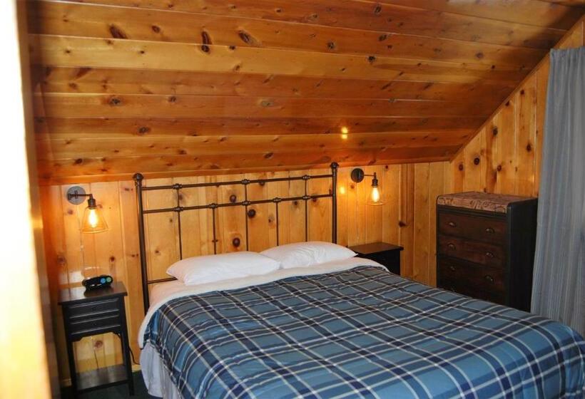 1 Bedroom Deluxe Apartment