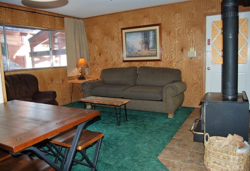 スイート, Edelweiss Lodge
