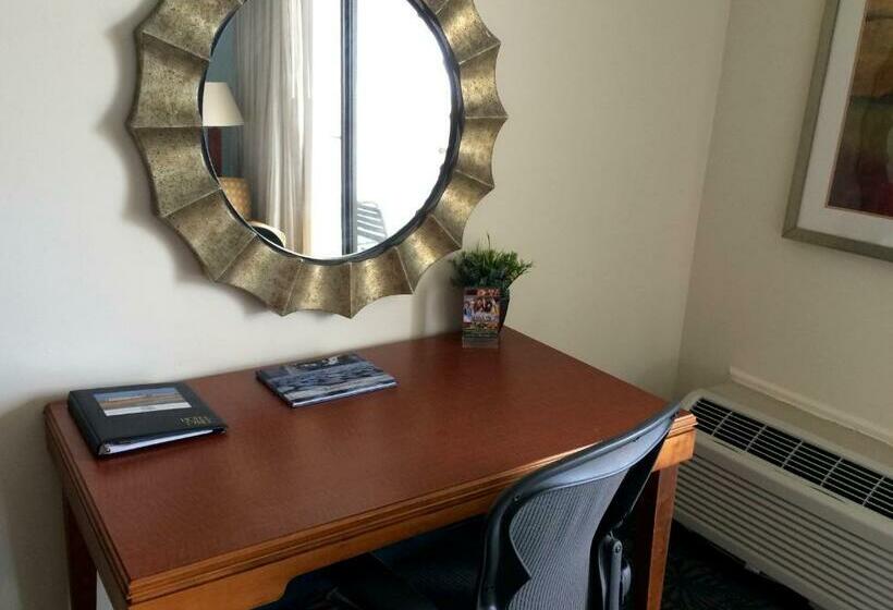 חדר סטנדרט עם מיטת קינג, Tybee