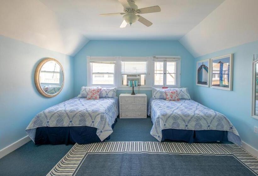 جناح, Windward At The Beach