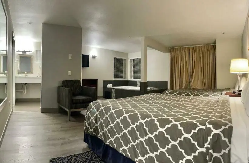 デラックススイート, Americas Inn & Suite