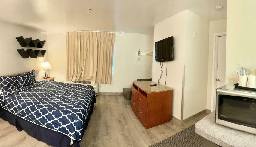 جناح غرفتين نوم, Americas Inn & Suite