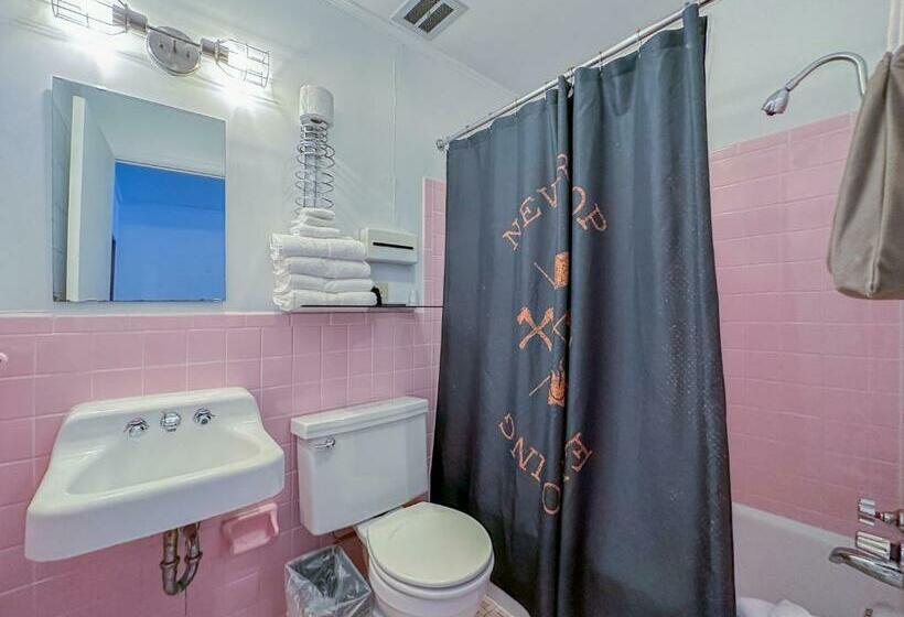 اتاق استاندارد, The Wanderoo Lodge