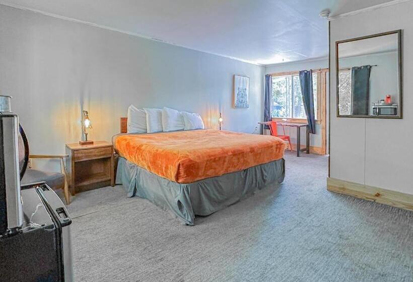 اتاق استاندارد با تخت بزرگ, The Wanderoo Lodge