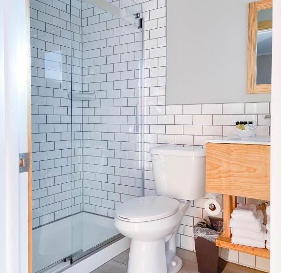 اتاق لوکس با تخت بزرگ, The Wanderoo Lodge