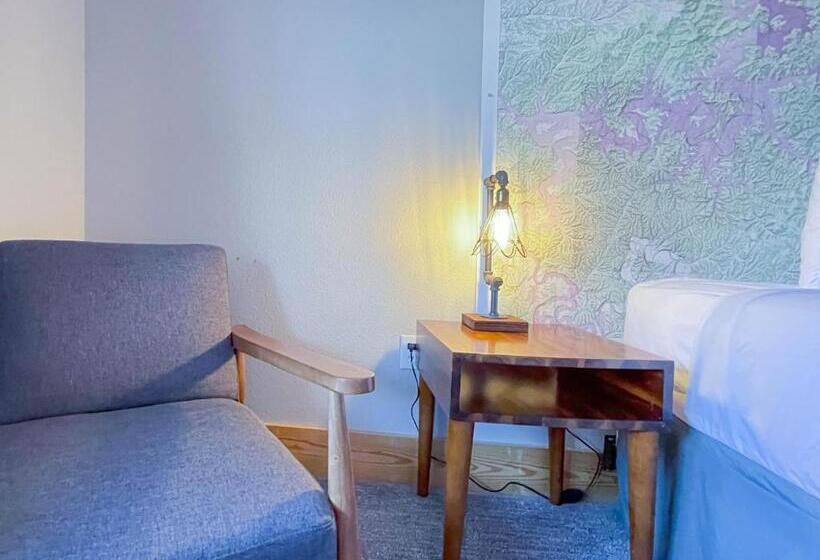 اتاق لوکس با تخت بزرگ, The Wanderoo Lodge