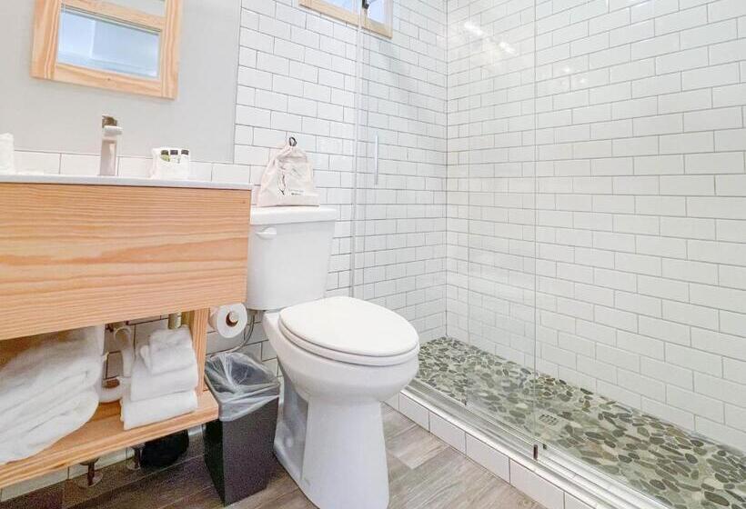 خانه 1 خوابه, The Wanderoo Lodge