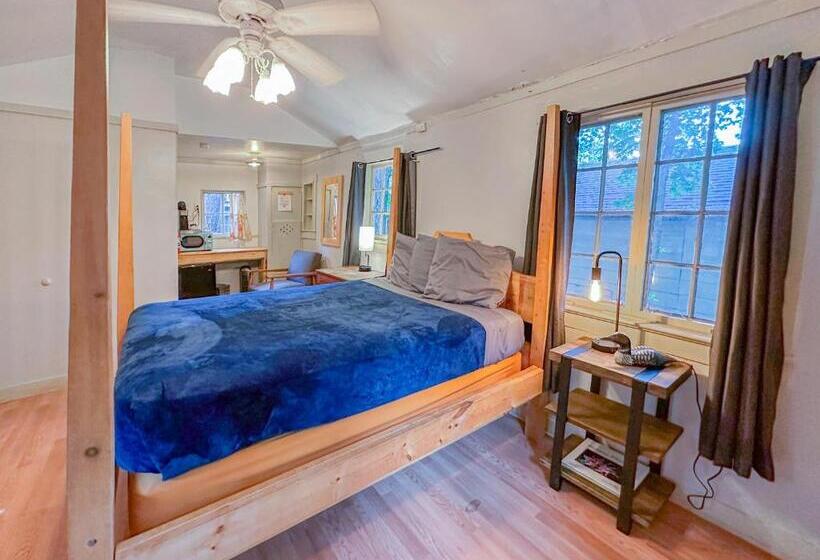 Дом 1 Спальня, The Wanderoo Lodge