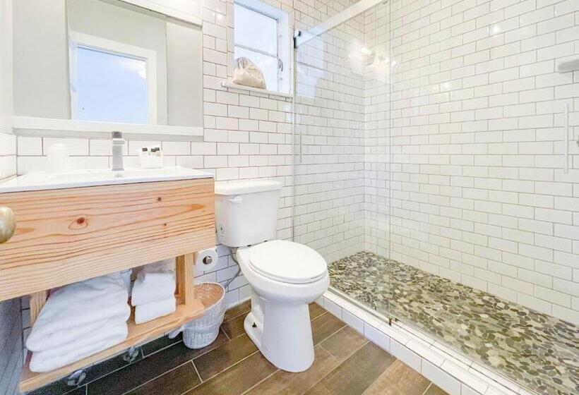 خانه 1 خوابه, The Wanderoo Lodge