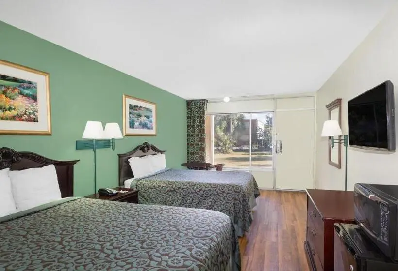 Deluxe-huone, Travelodge By Wyndham Fort Myers North