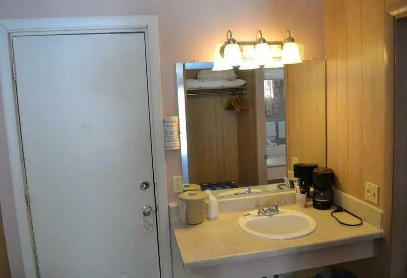 اتاق لوکس, Parker S Motel