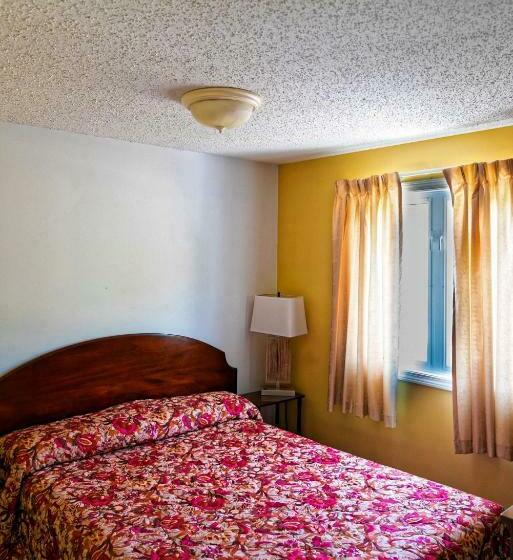 جناح بغرفتي نوم, Parker S Motel