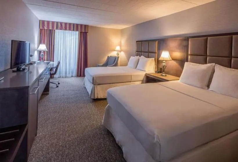 ２ダブルベッドのスタンダードルーム, Radisson Hotel Hauppauge Long Island