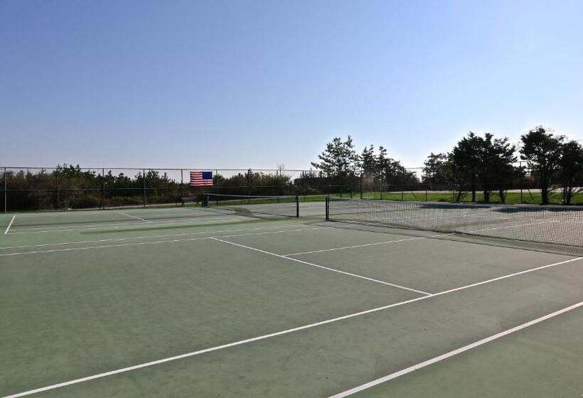 غرفة قياسية, Windward Shores