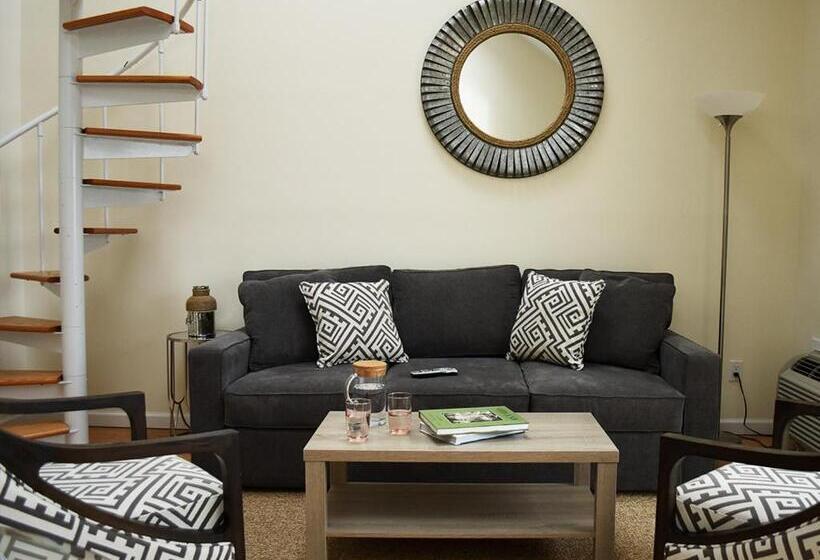 غرفة قياسية, Windward Shores