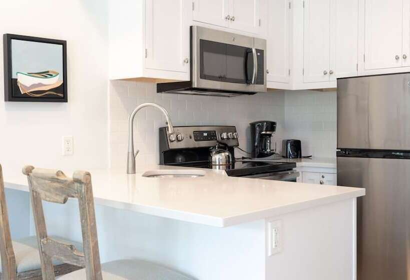 إستوديو قياسى, Windward Shores