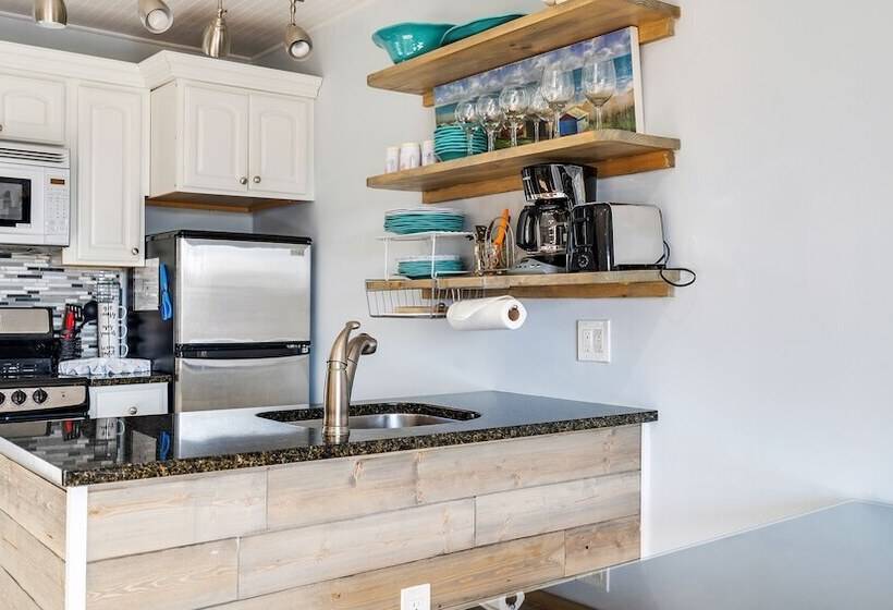 إستوديو قياسى, Windward Shores