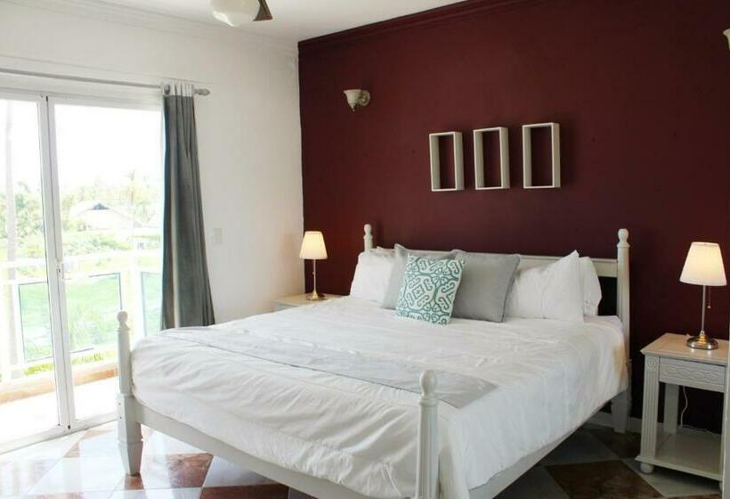 标准间, Checkin El Cortecito