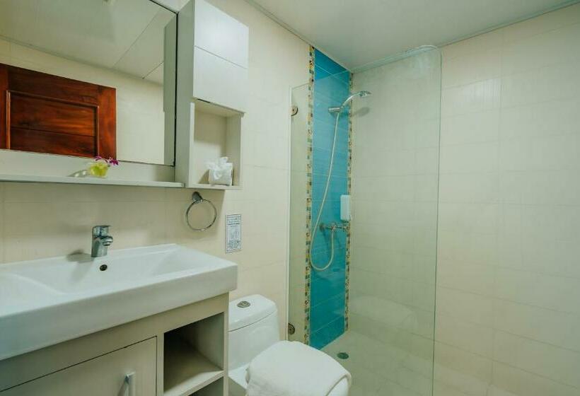 标准间, Checkin El Cortecito