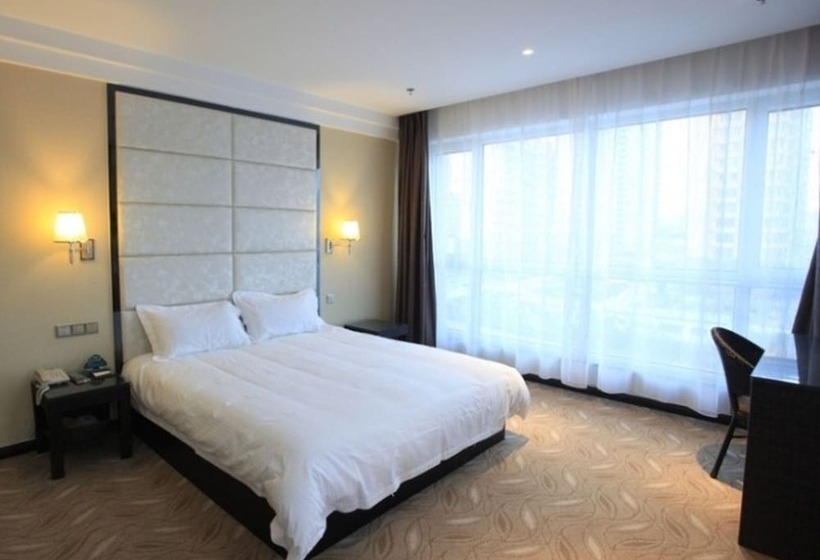 Номер Стандарт, Greentree Inn Shandong North Weihai Station North International Bathing Beach Business