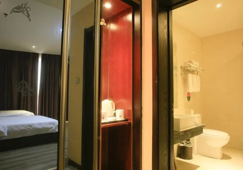 Standard Kolmen Hengen Huone, Greentree Inn Shandong North Weihai Station North International Bathing Beach Business
