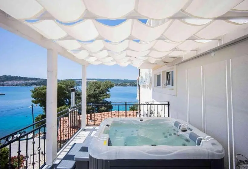 オーシャンビューデラックスルームバルコニー付き, Boutique Guesthouse Sveti Petar, On The Beach, Heated Pool & Boat Berth Adult Only