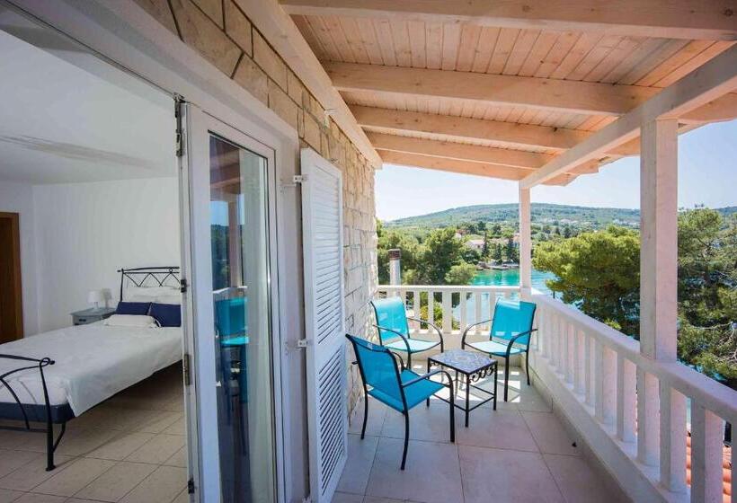 غرفة ديلوكس ثلاثية مطلة على البحر, Boutique Guesthouse Sveti Petar, On The Beach, Heated Pool & Boat Berth   Adult Only