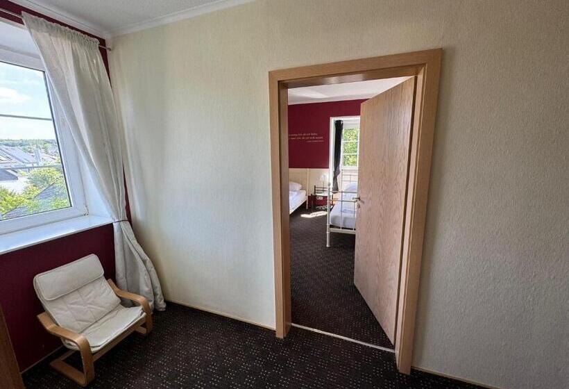 4인용 스탠다드 룸, Schloss Hotel Kastellaun