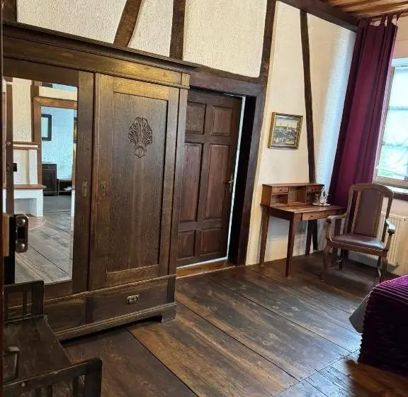 スタンダード４人部屋, Schloss Hotel Kastellaun