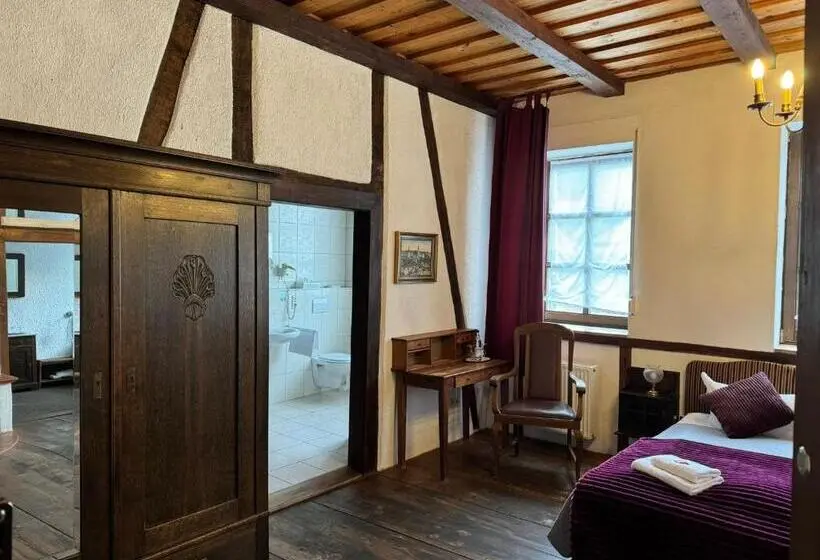 スタンダード４人部屋, Schloss Hotel Kastellaun