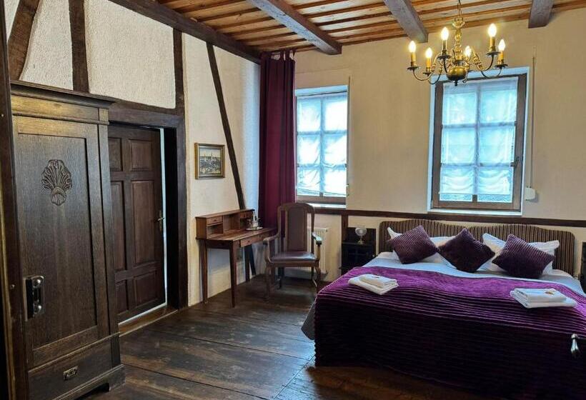 4인용 스탠다드 룸, Schloss Hotel Kastellaun