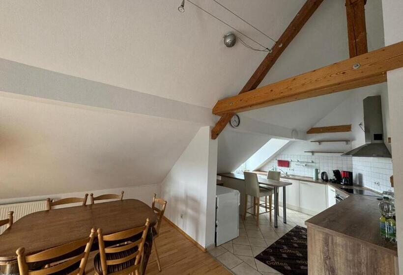 דירת 4 חדרים, Schloss Hotel Kastellaun