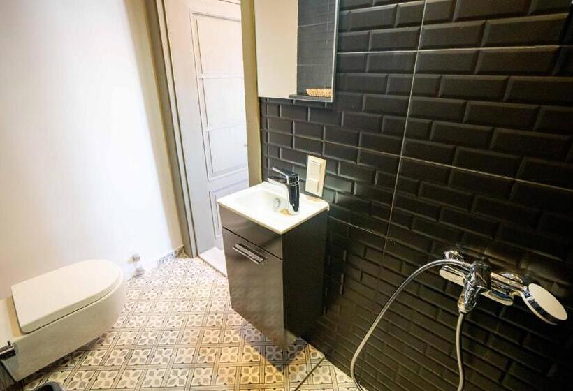 패밀리 스위트, Latibule özel Guest House