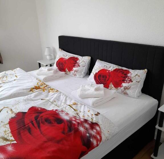 标准间, Rosenhaus Volz