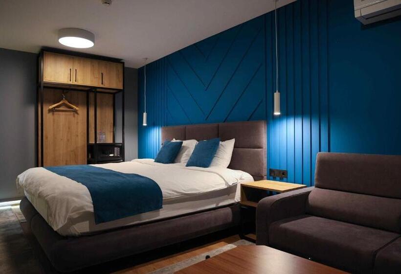 Номер Стандарт, Premium Hotel, Mediterranean Food & Mezze Bar