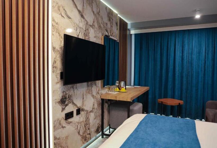 标准间, Premium Hotel, Mediterranean Food & Mezze Bar