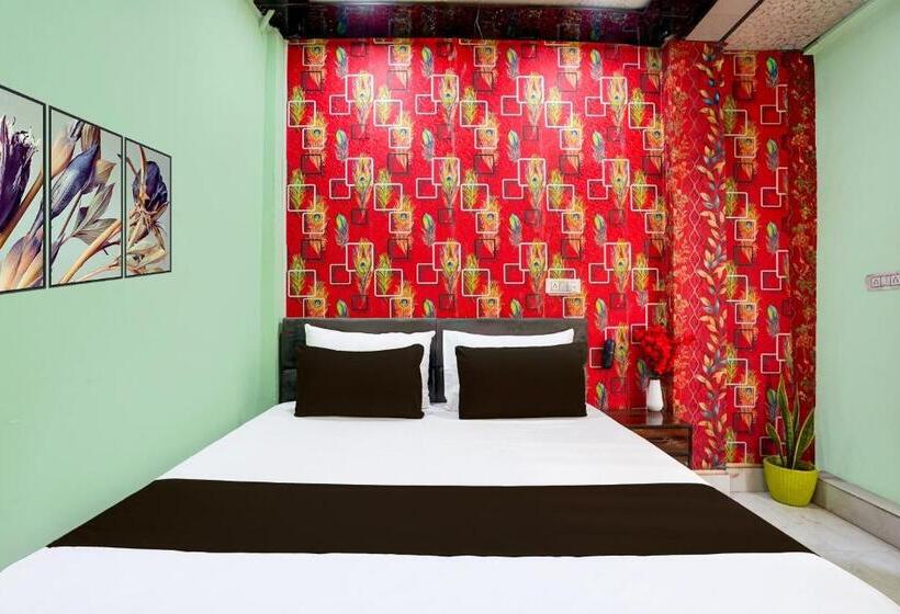 トリプルクラシックルーム, Oyo Hotel Gala