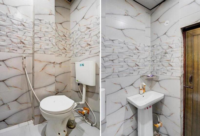 トリプルクラシックルーム, Oyo Hotel Gala