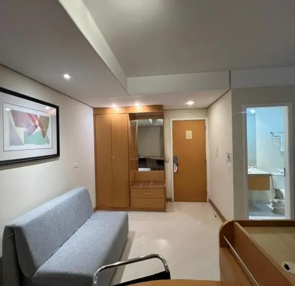 مجموعه ویستا شهر, Biena Ibirapuera Uh202